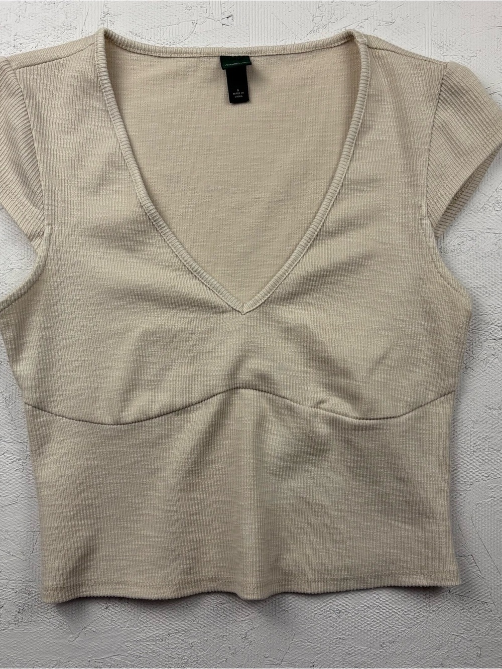 Wild Fable Ribbed V-Neck Cap Sleeves Top in Light Beige Sz Small - Picture 9 of 10